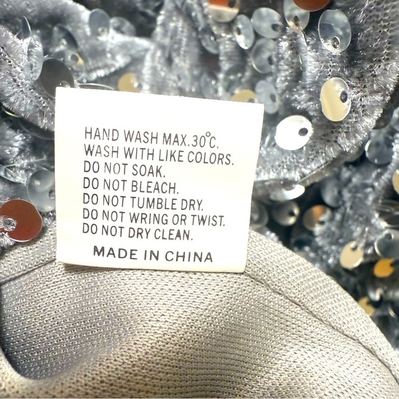 New One Shoulder Body-con Sleeveless Grey Sequence Short Dress. Size Large. - Picture 2 of 16